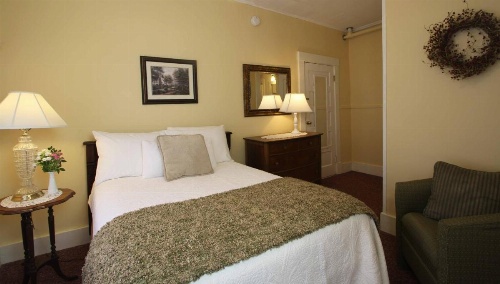 Fullerton Inn & Restaurant image 30