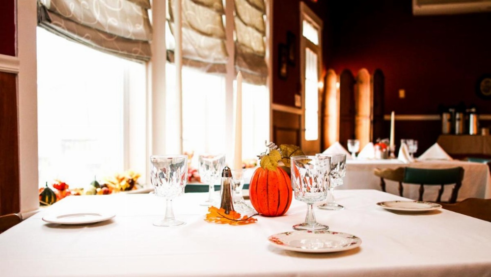 Fullerton Inn & Restaurant